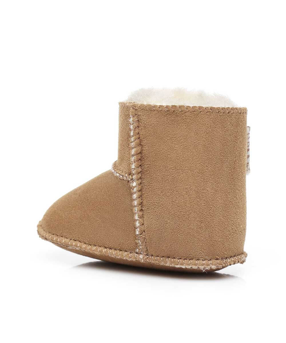 Coffret cadeau bonnet et chaussons bébé UGG